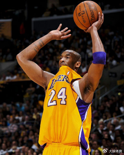 开云赛事中心-21世纪最强得分手是科比，哪怕他的81分纪录被打破了|科比·布莱恩特|体育赛事讨论|多伦多猛龙队|nba|科比-布莱恩特_新浪体育_新浪新闻